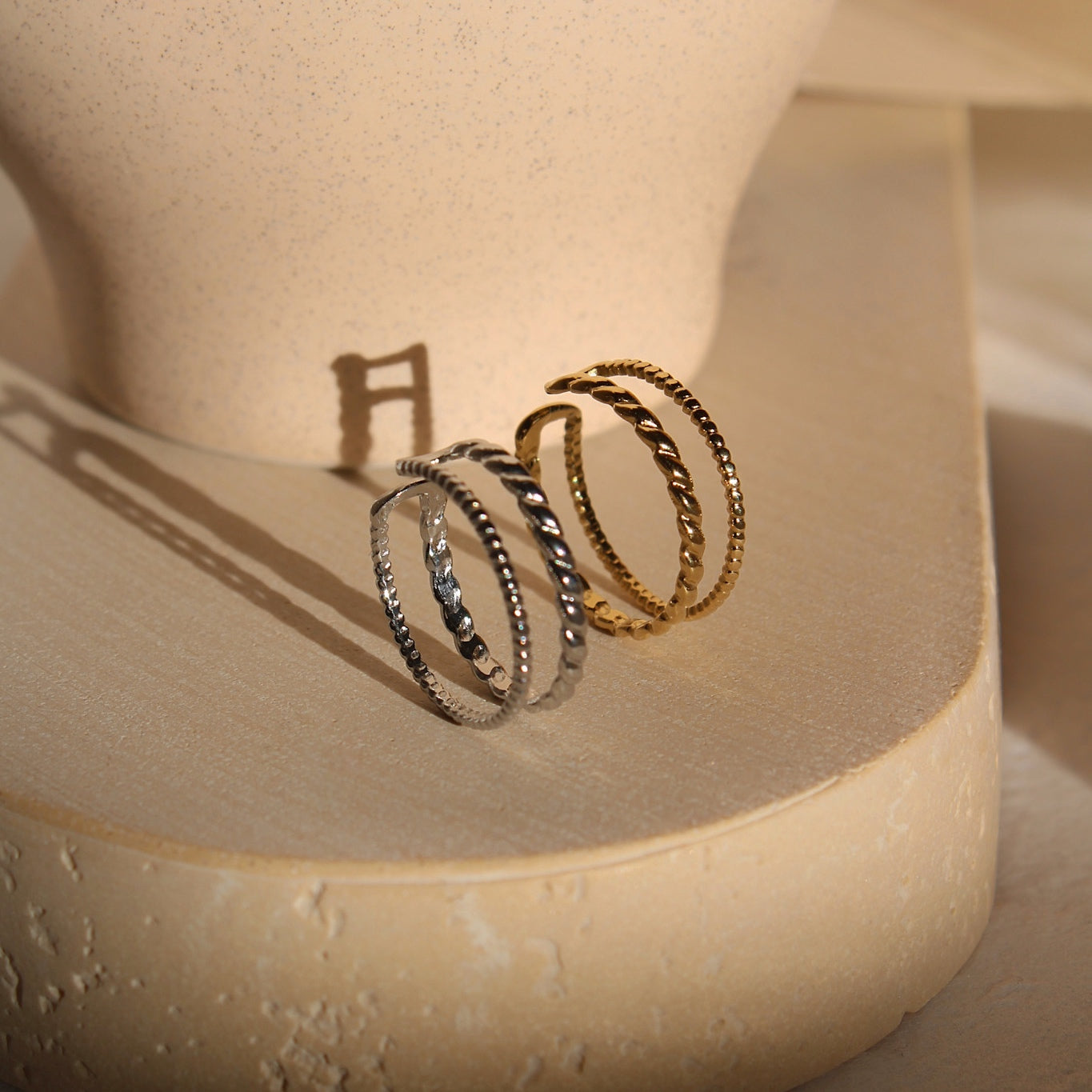 "Zoya" eleganter Doppelstrang Ring