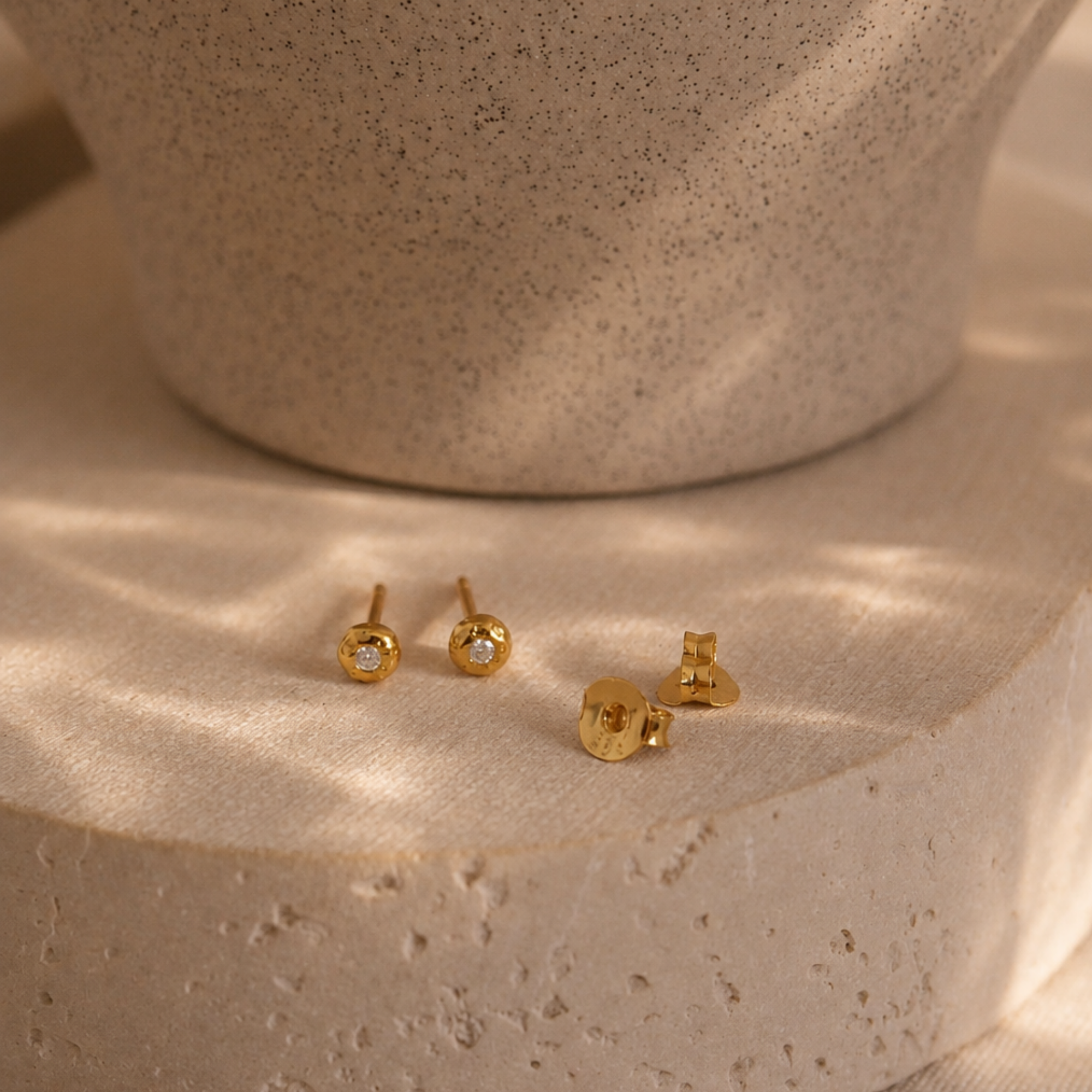 "Pietra" Diamond Mini Ohrstecker